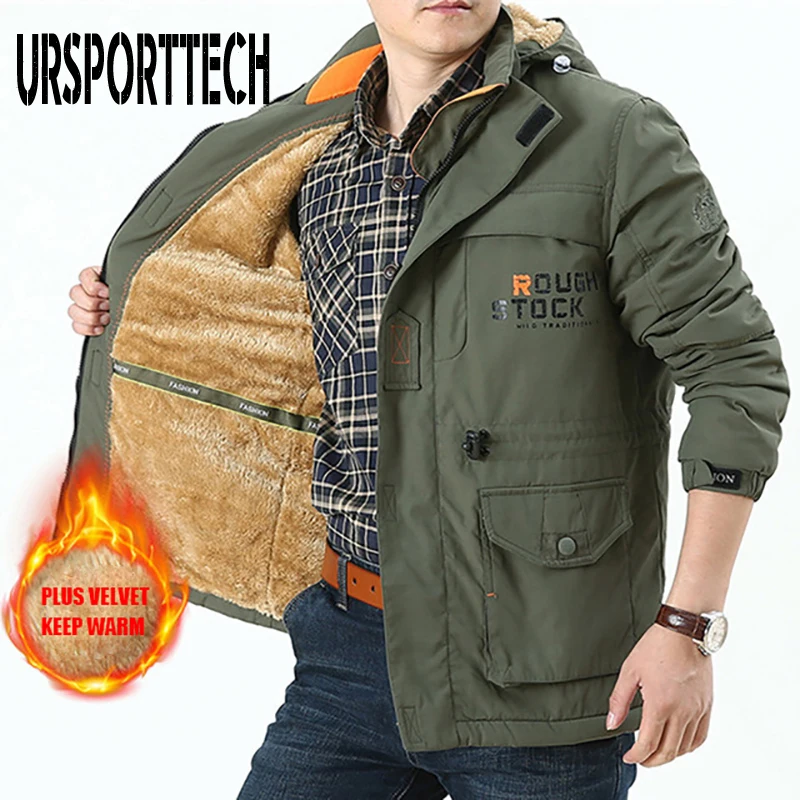 Осенне зимняя мужская куртка бомбер с несколькими карманами бархатная Военная