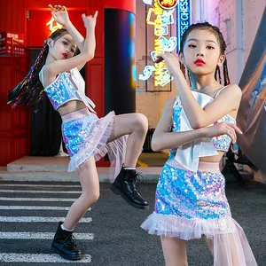 Новинка, джазовые костюмы для девочек, одежда в стиле хип-хоп, модный цветной жилет с блестками, шорты, одежда для чирлидинга и выступлений, сценическая одежда DNV13413