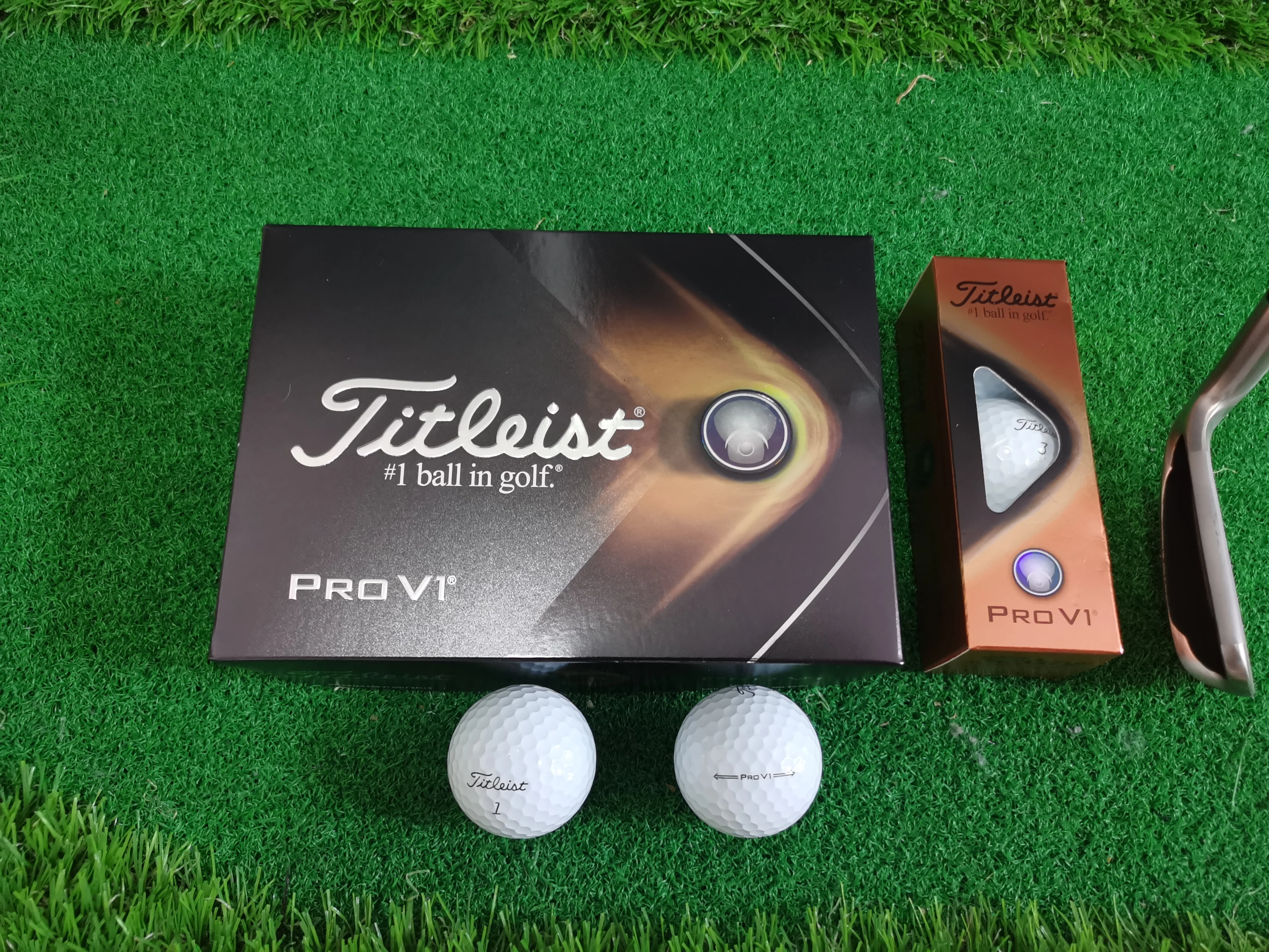 Профессиональный соревнований 2021 Pro V1 с 12 белыми мячиками для гольфа на открытом