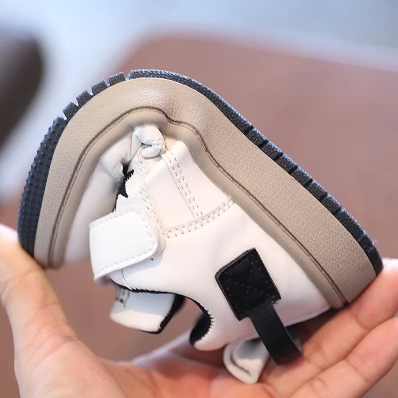 

Kids Shoes 2021 Boys White Shoes Girls Causal Leather Sneakers Children Breathable Running Toddler Sport Shoes 8 9 10 11 12 YEAR