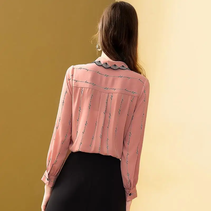 

Embroidered shirt women's 2021 new spring fashion fashion elegant temperament all-match loose shirt women