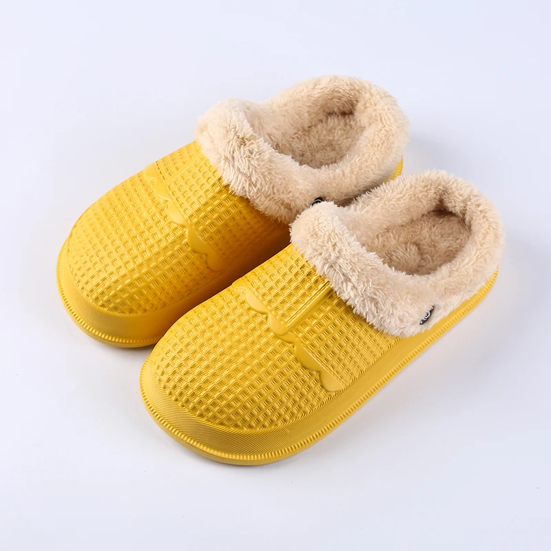 

WINTER HOME SHOES FUR SLIPPERS BOY KIDS CLOGS SLIPPERS CHILDREN WATERPROOF CLOGS ANTI-SLIPPERY EURO SIZE 31/32 33/34 35/36