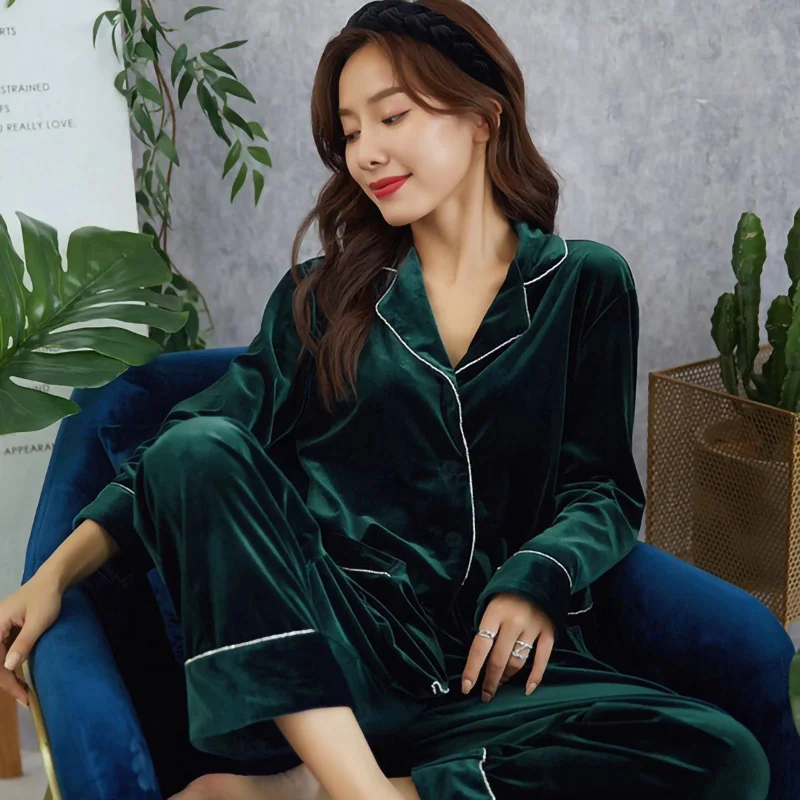 

Golden velvet sleepwear women diamond inlaid fashion Pajamas Set Solid color loose home clothes two-piece set Sexy woman nightie