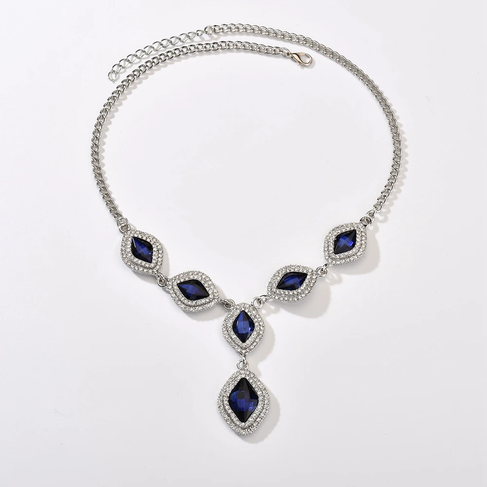 2019 Модная горячая распродажа нового дизайна западного стиля многоуровневого плетения колье с камнями-ринестонами и цветочками в виде капельки воды для украшения на вечеринку.