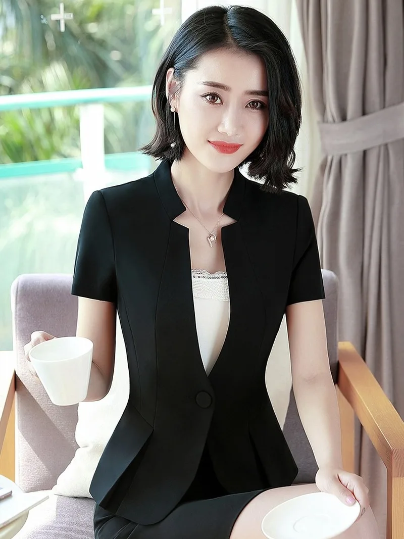 

Женский костюм-пиджак в Корейском стиле на лето 2020