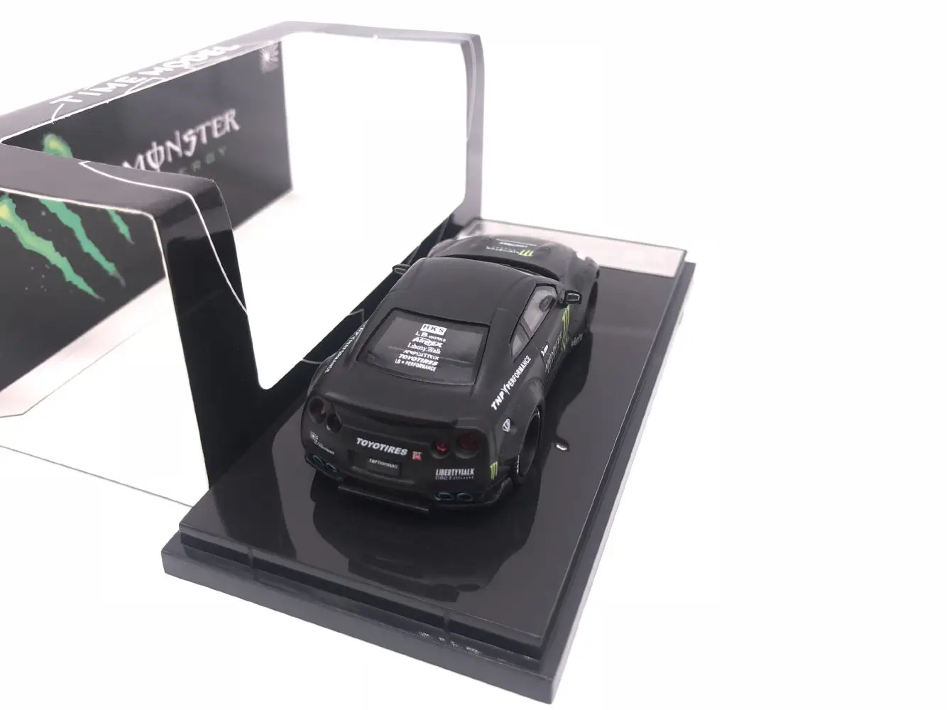 Завод 1: 64 LB NISSAN GTR R35 Монстр Игрушечная машина из сплава игрушки для детей литой модельный автомобиль подарок на день рождения