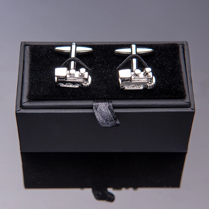 

Vintage Train Cufflinks For Men Silver Plated Cuff Jewelry For Business Party Wedding Gift Free Shipping