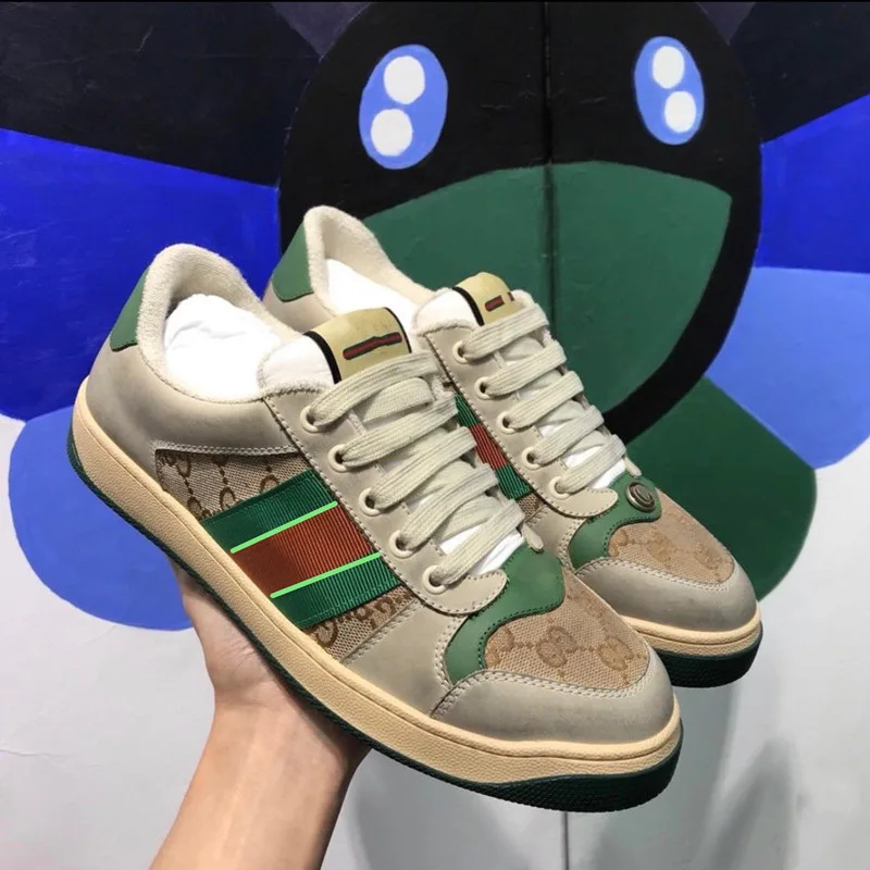 

Top Women Walking Shoes 2021 European Retro Distressed Small Dirty Casual Women White Shoes Flat Bottom Sneaker Soft Sole