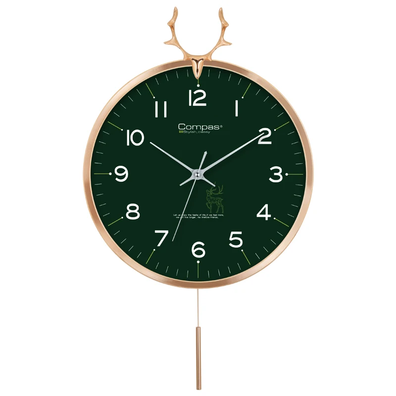 Часы с изображением головы оленя маятником золотого цвета бесшумные простые