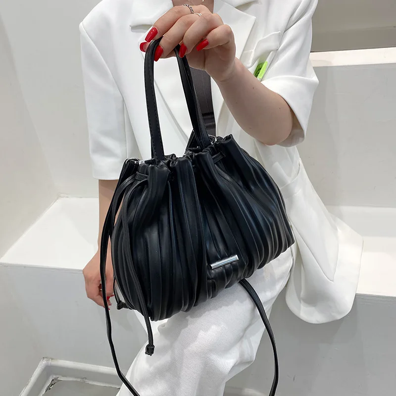 

FUNMARDI 2021 New Female Bags Fold Drawstring Design Crossbody Bags Fashion Brand Shoulder Bags Casual Organ Bucket Bag WLHB2439