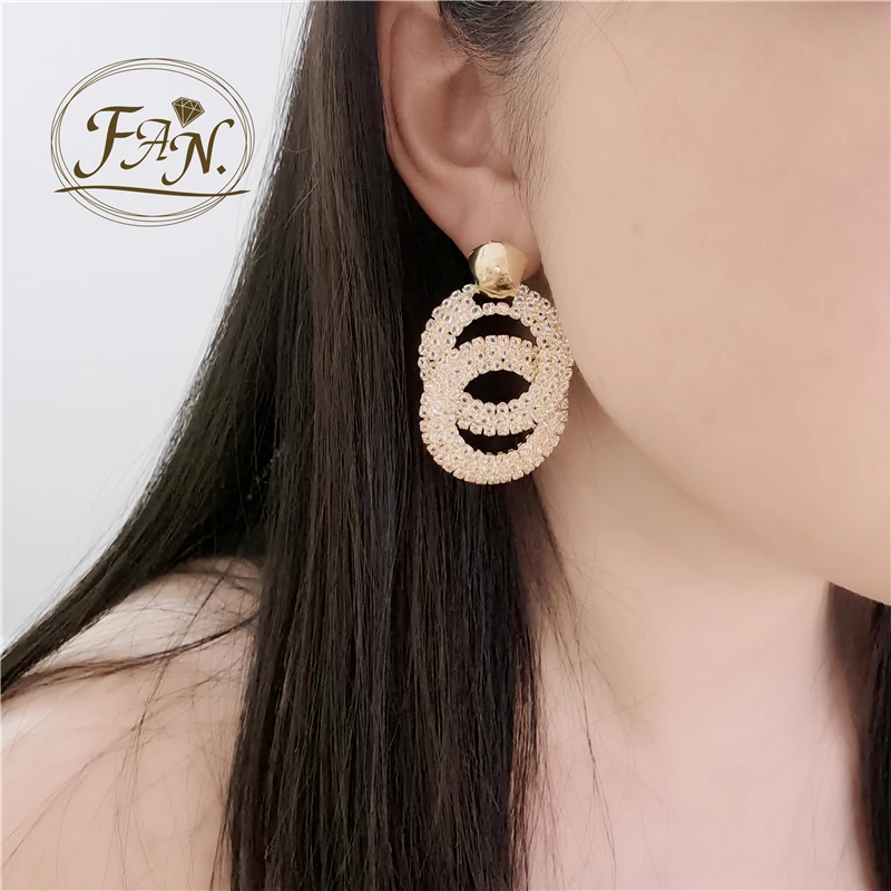 

2021 поп вечевечерние удивительные женские золотистые и серебристые металлические с кристаллами 2 кольца пересекающиеся стильные модные сер...