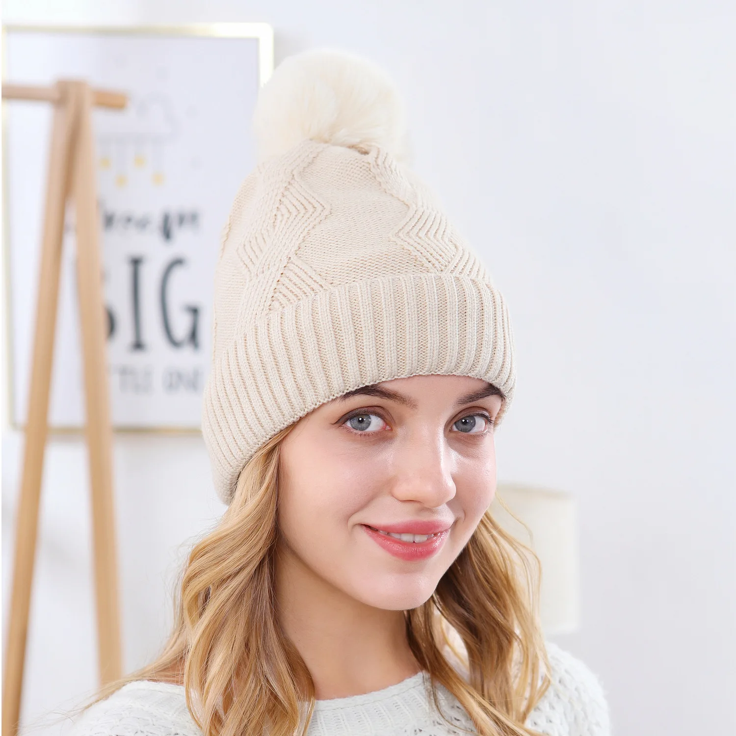 

Fashion Women's Warm Hats Wool Hat Solid Color Single Ball Core-Spun Yarn Lozenge Warm Beanies Fleece Knit Hat Skulles Winter