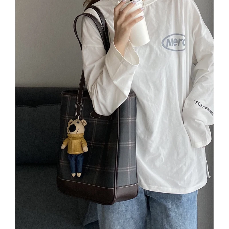 

Autumn and winter large-capacity bag women's trendy net red tote bag college students high-level sense of shoulder bag