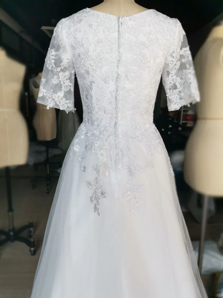 Женское свадебное платье в пол с V-образным вырезом | Свадьбы и торжества