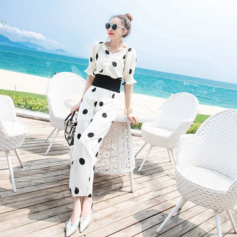 

New Fashion Women Polka Dot Trousers Suits Summer Chiffon V-neck Shirt + Holiday Ladies Wide-Leg Length Pants 2 Piece Set Q110