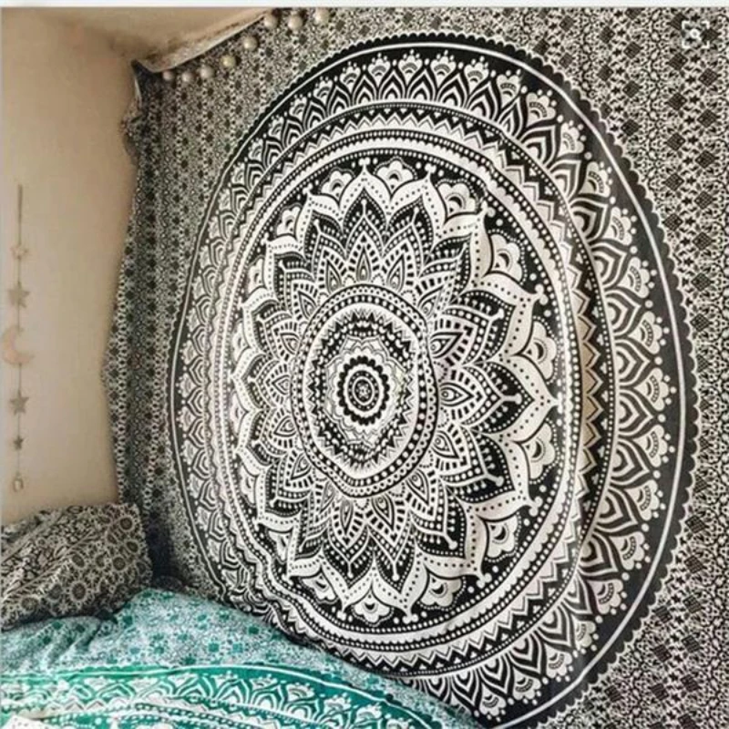 

Large Mandala Indian Tapestry Wall Hanging Bohemian Beach Mat Polyester Thin Blanket Yoga Shawl Mat 200x150cm Blanket