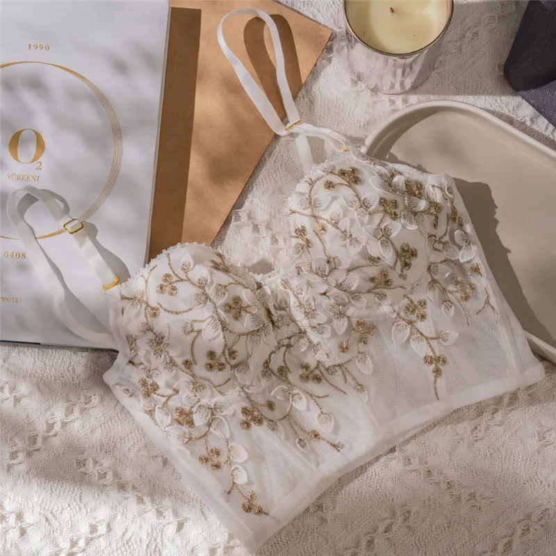 New Embroidery Lace Flowers  French Underwear Sexy Body Shaping Push Up Bra Set Romantic White Lingerie Bras and Panties Set