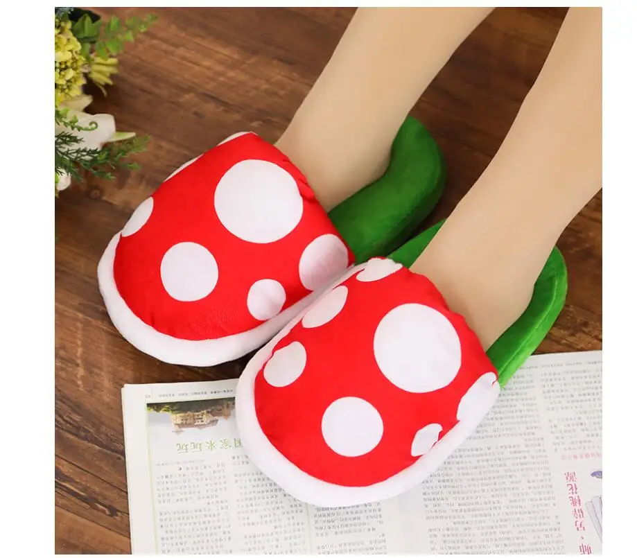 Сезон осень-зима; коллекция года; женские домашние тапочки из материала на основе хлопка; тапочки с изображением Человека Марио и цветов; теплая очень мягкая Милая хлопковая обувь со стразами