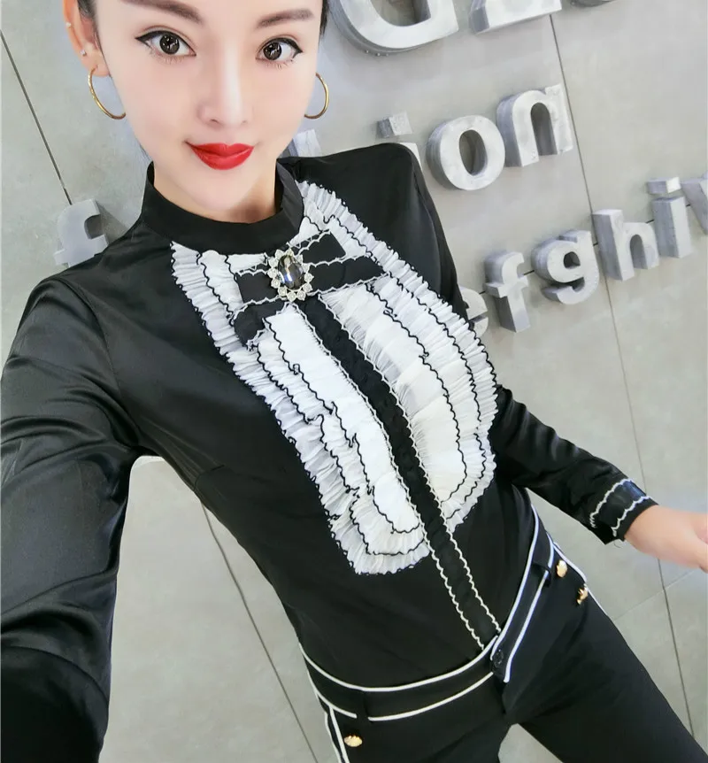 Женская атласная блузка с бантом и оборками черная или белая длинным рукавом