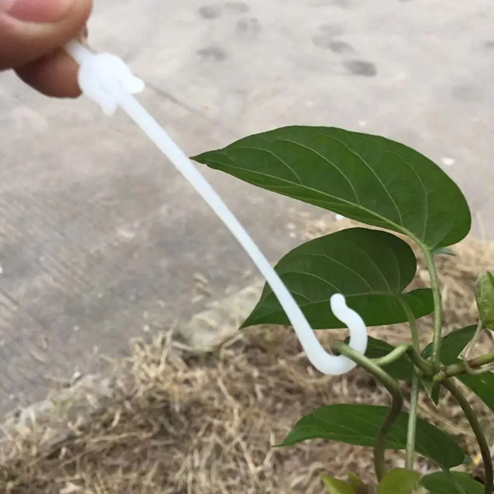 

100pcs Tomato Support Clips Vegetable and Fruits J-Hook Gardening Vine Stem Support