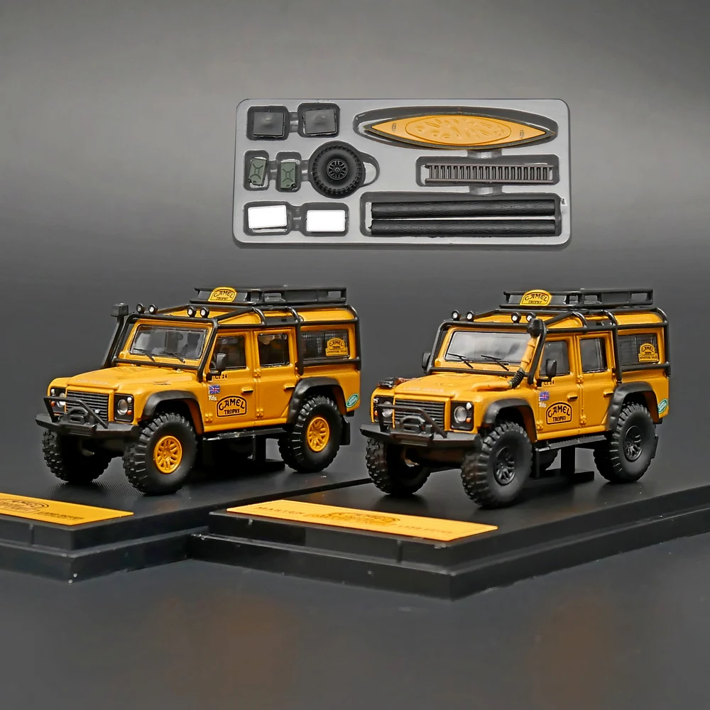 

Master 1:64 Land Rover Defender 110 Camel Trophy With Luggage Diecast Model Car Alloy Toy