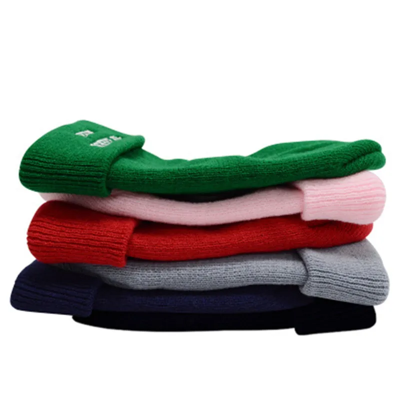 Оптовая продажа шапки Дональд Трамп Повседневные вязаные зимние с вышивкой в