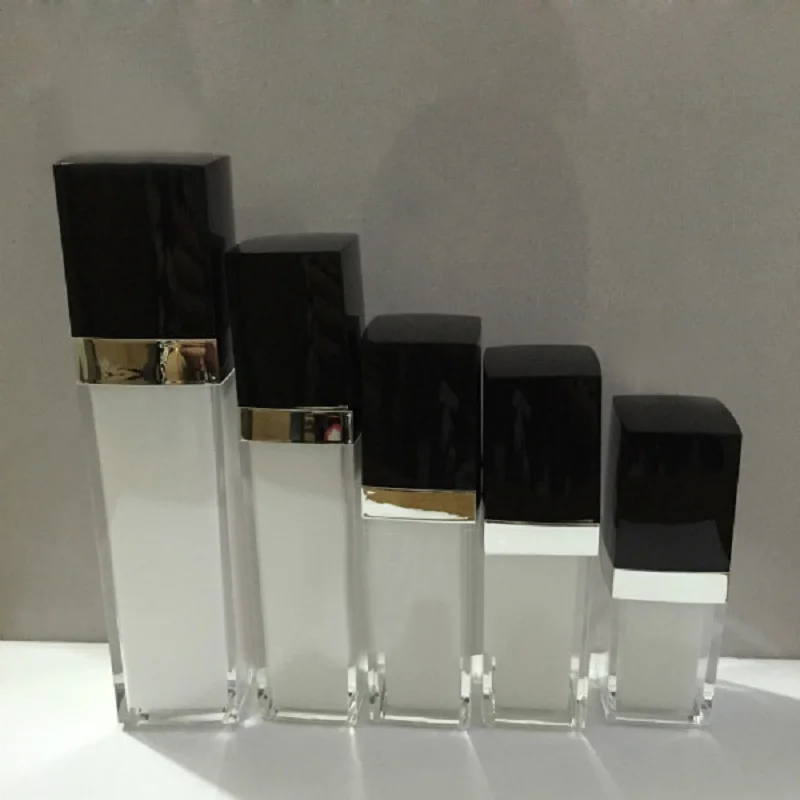 Акриловая бутылка квадратной формы 20 мл белая серебристая с насосом черная