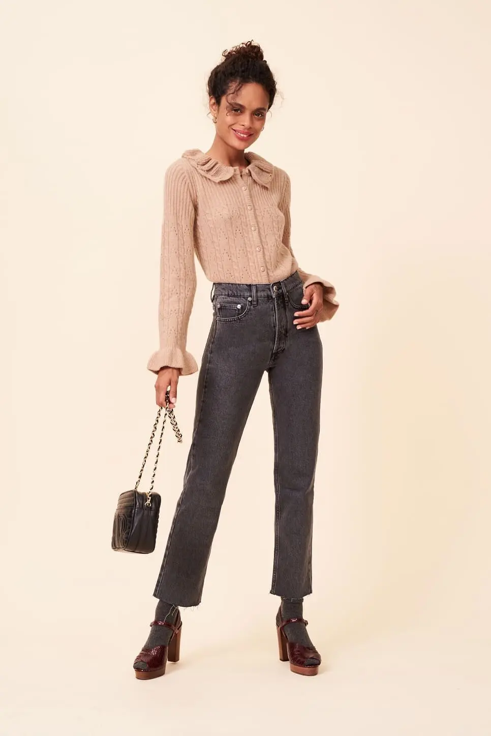 

2019 fall and winter hollow out crocheted women cardigans coat