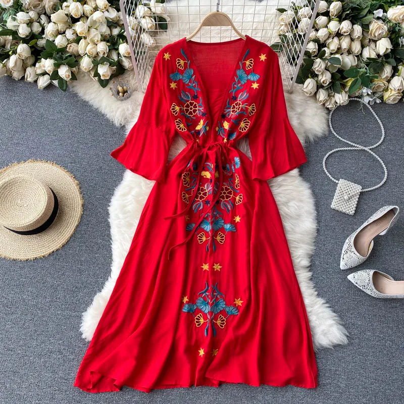 

FMFSSOM 2021 Spring Bohemian Flare Sleeve Vacation Dress Retro Embroidery Flower Dress Women Chic V-Neck A-line Red Clothing
