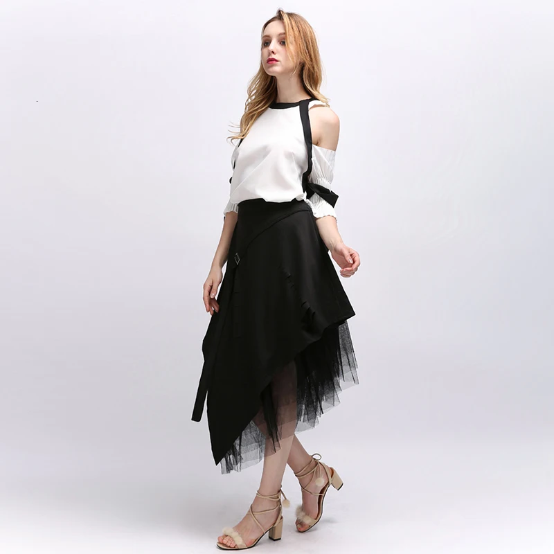 TWOTWINSTYLE летняя блузка с открытыми плечами для женщин, о-образный вырез, половина рукава, облегающая плиссированная рубашка, женская модная одежда, новинка