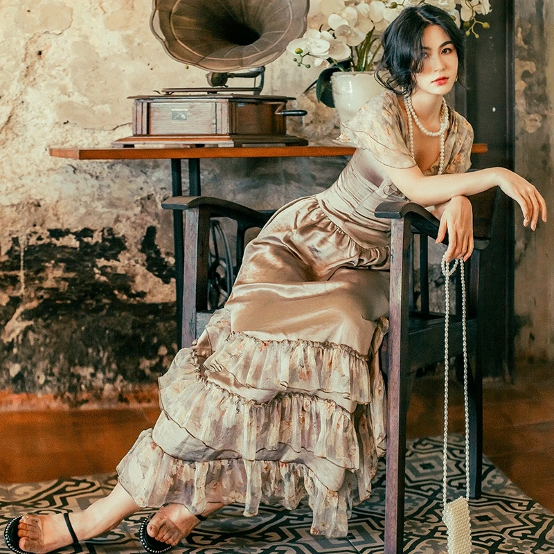 Платье женское атласное с цветочным принтом длинное шелковое в готическом ретро