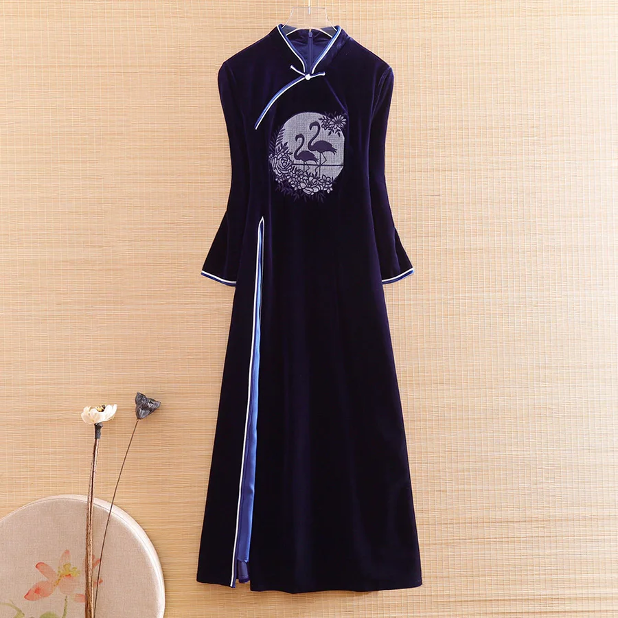 

Chinese Style Women Qipao Dress Autumn Royal Embroidery Crane Vingtage Elegant Lady Luxurious Velvet Cheongsam Dress S-XXL