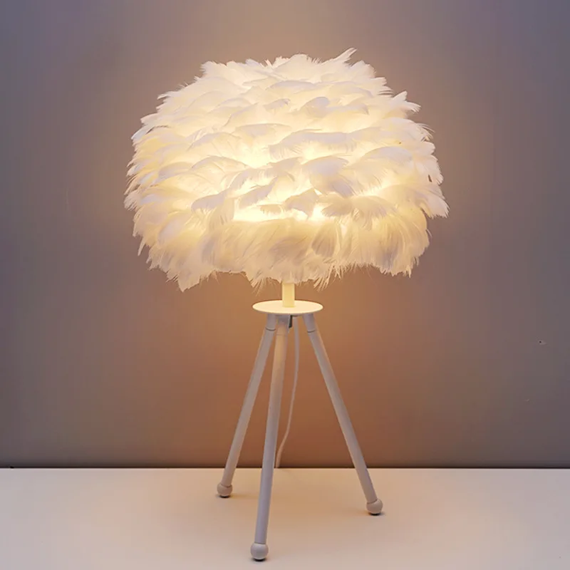 Настольная лампа с перьями для спальни Современная прикроватная гостиной