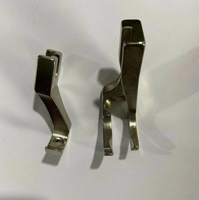 

Стандартная прижимная лапка для штекерной машины