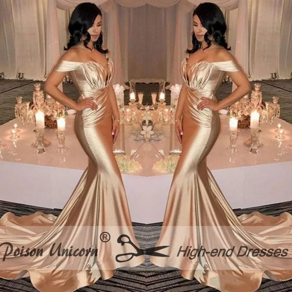 Женское атласное платье Русалка элегантное цвета шампань с открытыми плечами и
