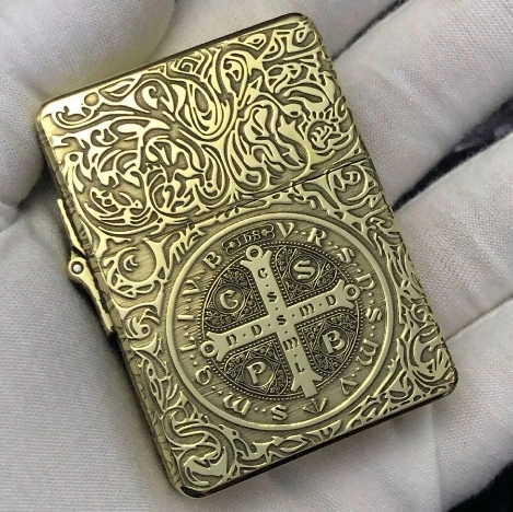 TH wtach video constantine father ручная работа латунь 230 г пятисторонняя лазерная гравировка зажигалка