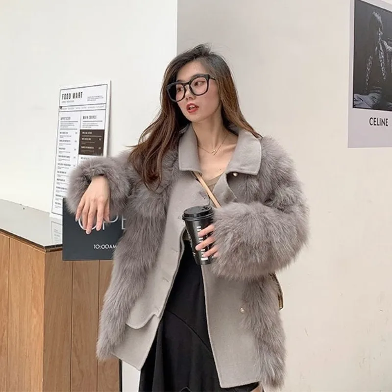 Женская куртка с отложным воротником однотонная теплая из искусственного