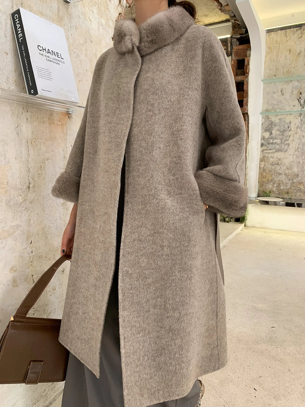 

rf2048 Winter New Style Double Faced Wool Coat Women Real Mink Fur Collar and Cuffs Oversized Alpaca Woolen Coats for Ladies