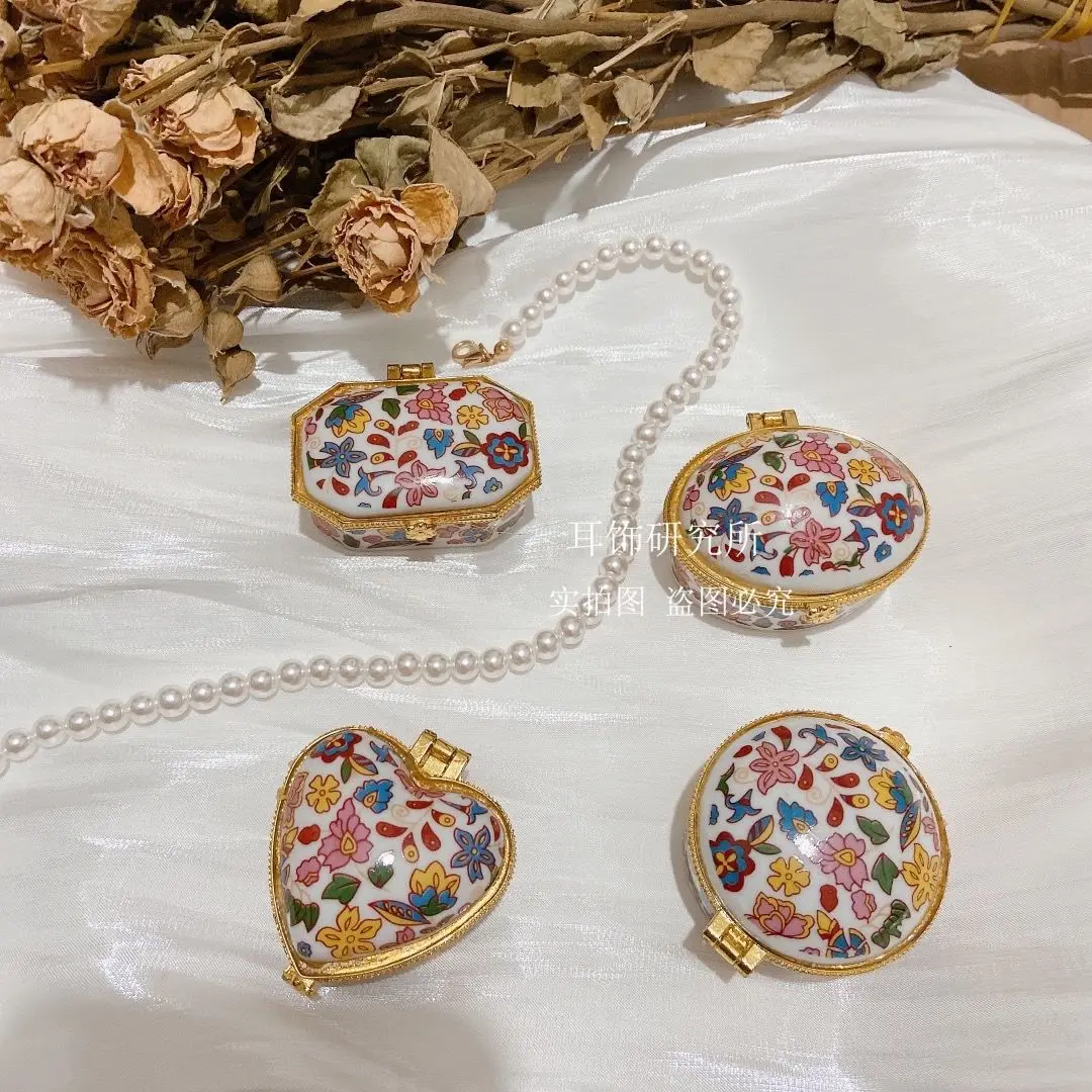 

В европейском стиле с принтом «сердечки» для маленькой девочки керамическая Ювелирная коробка для хранения небольших и Портативный мини н...