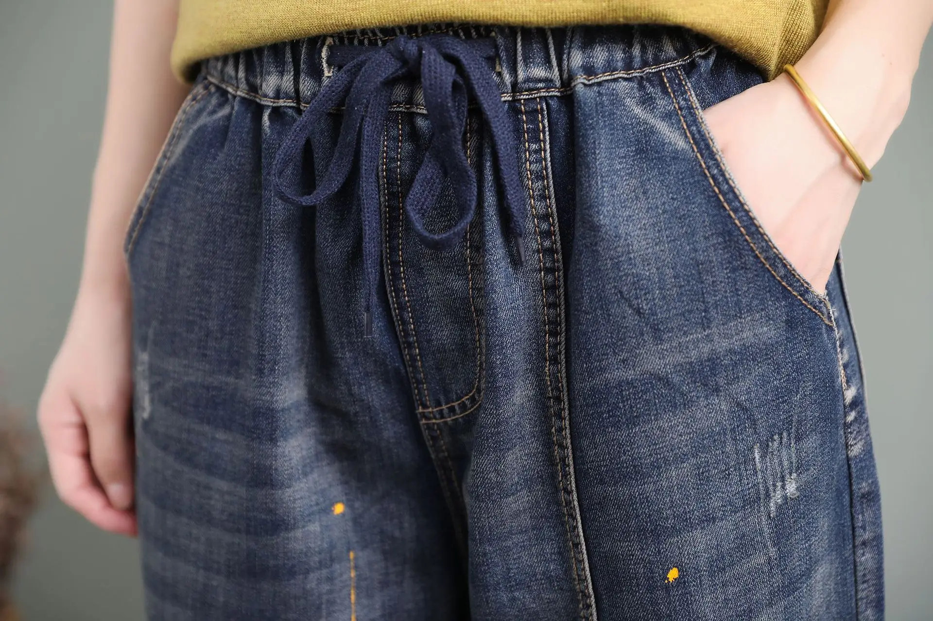 

New Retro Cartoon Rabbit Pattern Embroidered Jeans Elastic Waist Women Loose Casual ripped Denim Trousers Street Harem Pants