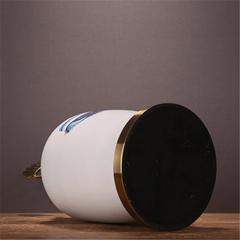 

Bao Guang Ta Chinese Creative Ceramics Tank Statue Simple And Modern Living Room Entryway Home Decor Artware Sculpture A3125