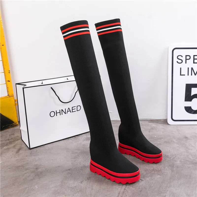 Осенние женские сапоги RASMEUP выше колена на толстой подошве с прострочкой цветные