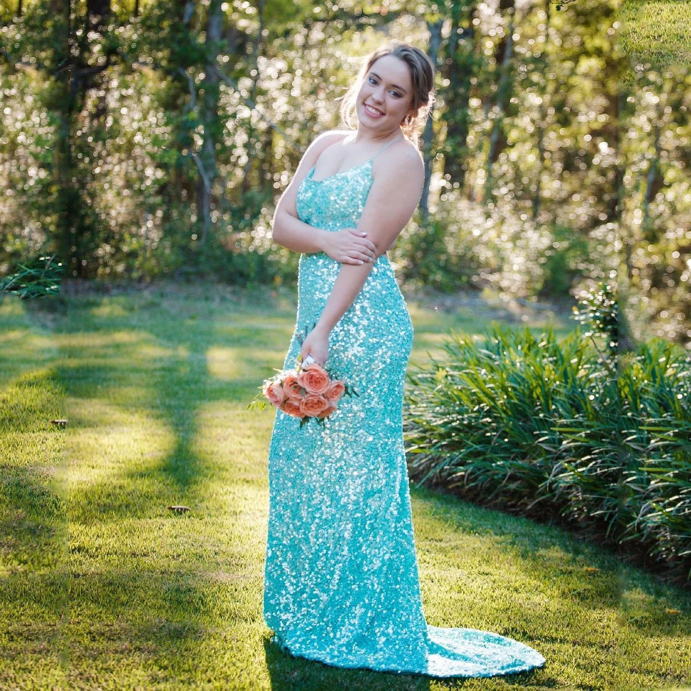 

Green Simple Sparking Prom Dress Spaghetti Strap Sleeveless Sequins Straight Sweep Train Women Sexy Party Homecoming Gowns