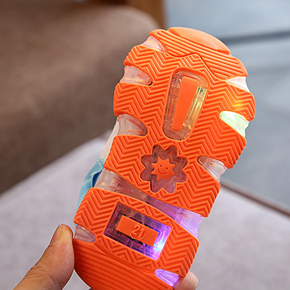 New Kids shoes Led shoes Casual Sport Running Shoes Sneakers Children Luminous Shoes Boys Girls Stripe Baby Non-slip Sneakers