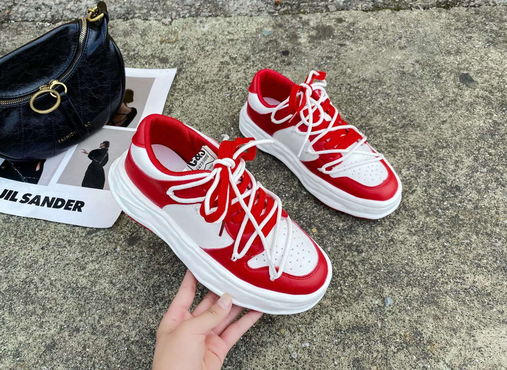 

2021 new casual women's shoes high-grade head layer cofskin thick bottom wave bottom belt four seasons single