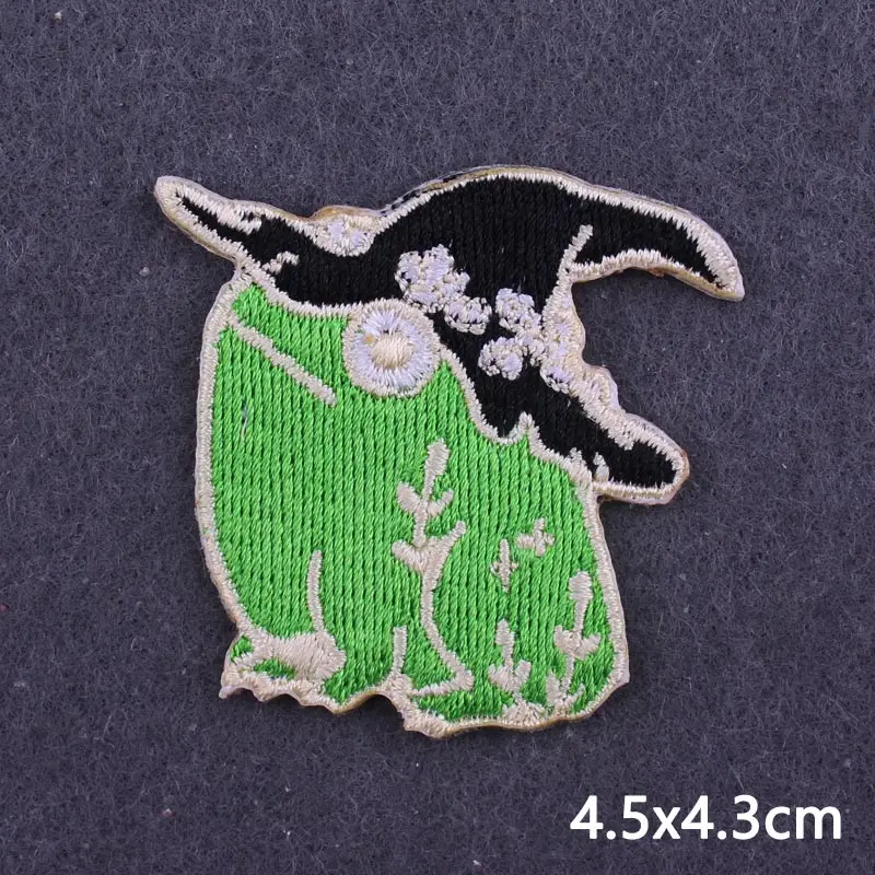 Термоклейкие нашивки с вышивкой в виде животных | Дом и сад