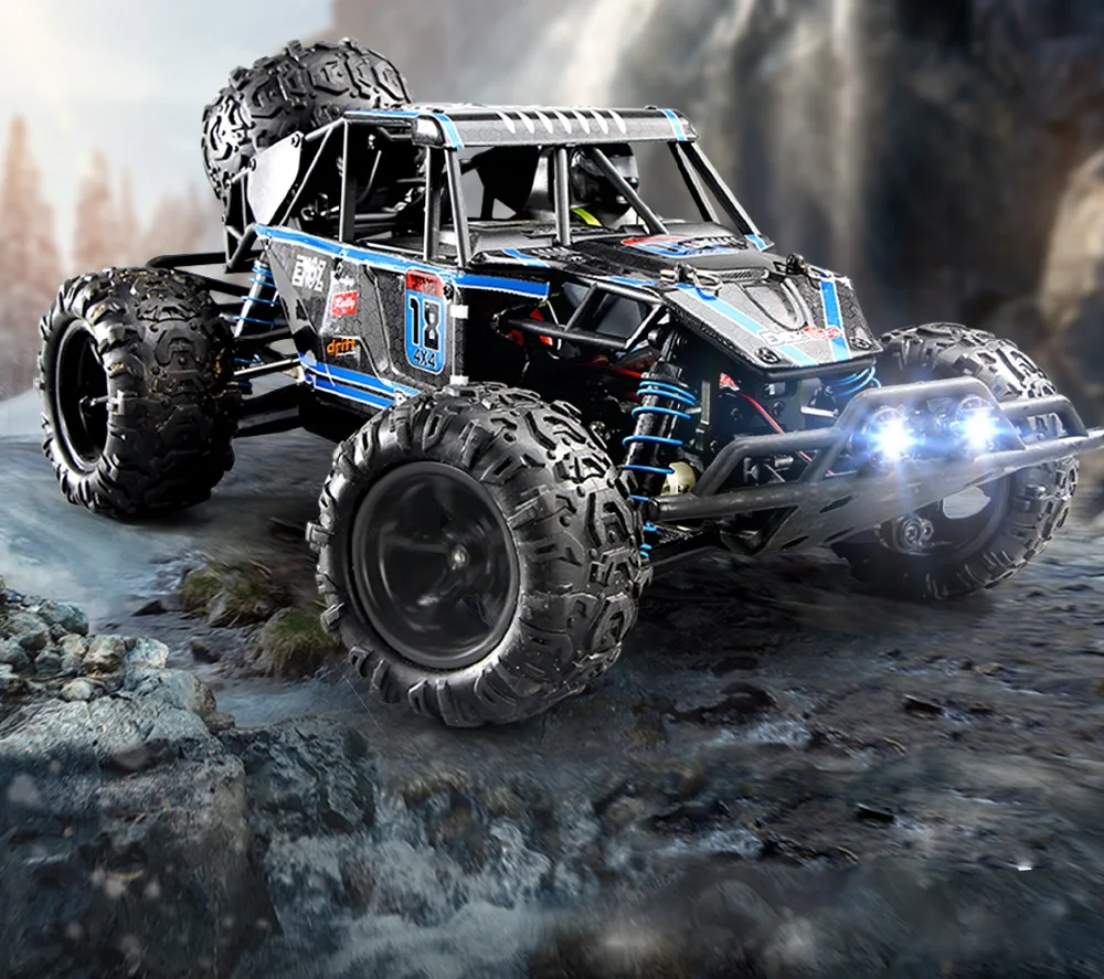 1:18 Радиоуправляемый автомобиль 2 4G высокоскоростной 40 + км/ч Быстрый 4WD пульт