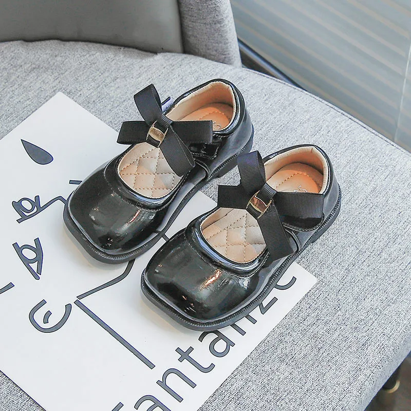 

Baby Shoes 2021 Autumn For Girls Patent Fashion Bowtie Metal Princess Mary Jane Toddler Dress Party Dance Solid Soft Sole Flats
