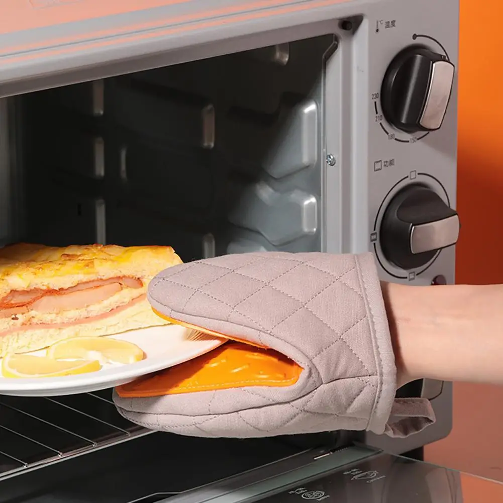 

4 Colors Attractive Anti-slid Soft Oven Clip Silicone Oven Clip Durable for Baking