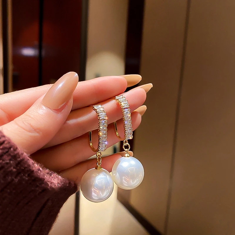 

Geometric Gold Color Zirconia Big Pearl Drop Earrings for Women Korean Retro Dangle Earring 2021 Wedding Fashion Jewelry YEA536
